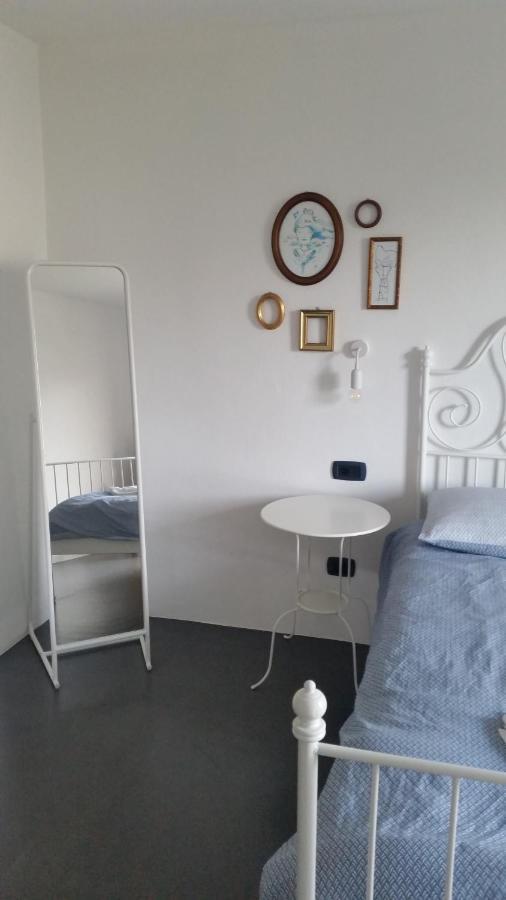 B&B Val Valerna Lezzeno Eksteriør billede